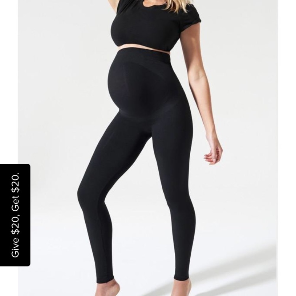 Set of Blanqi Maternity Leggings and Tank Top